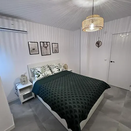 Apartamento Julia - Playa Locos, Torrevieja, 3 *